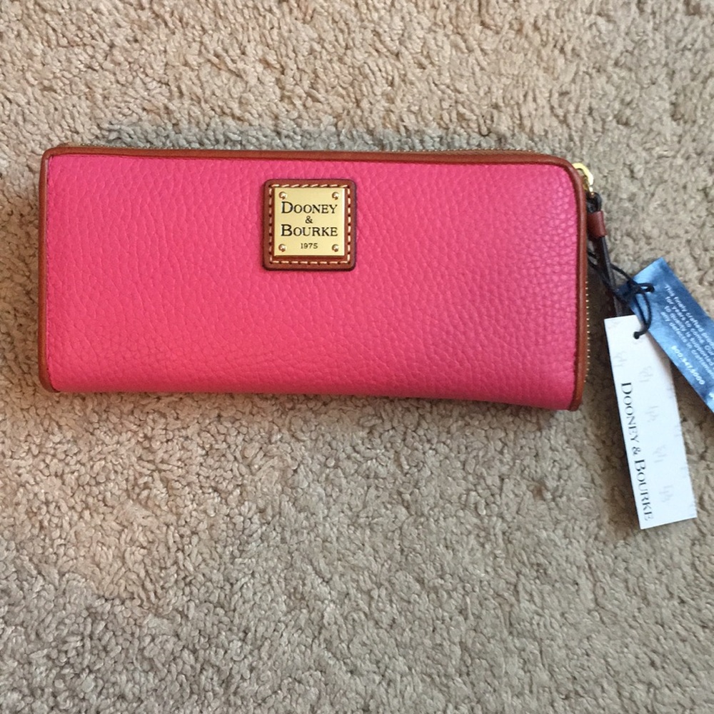 *Brand New* Authentic Dooney and Bourke Wallet